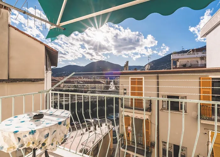 Lia Rooms 2 La Spezia